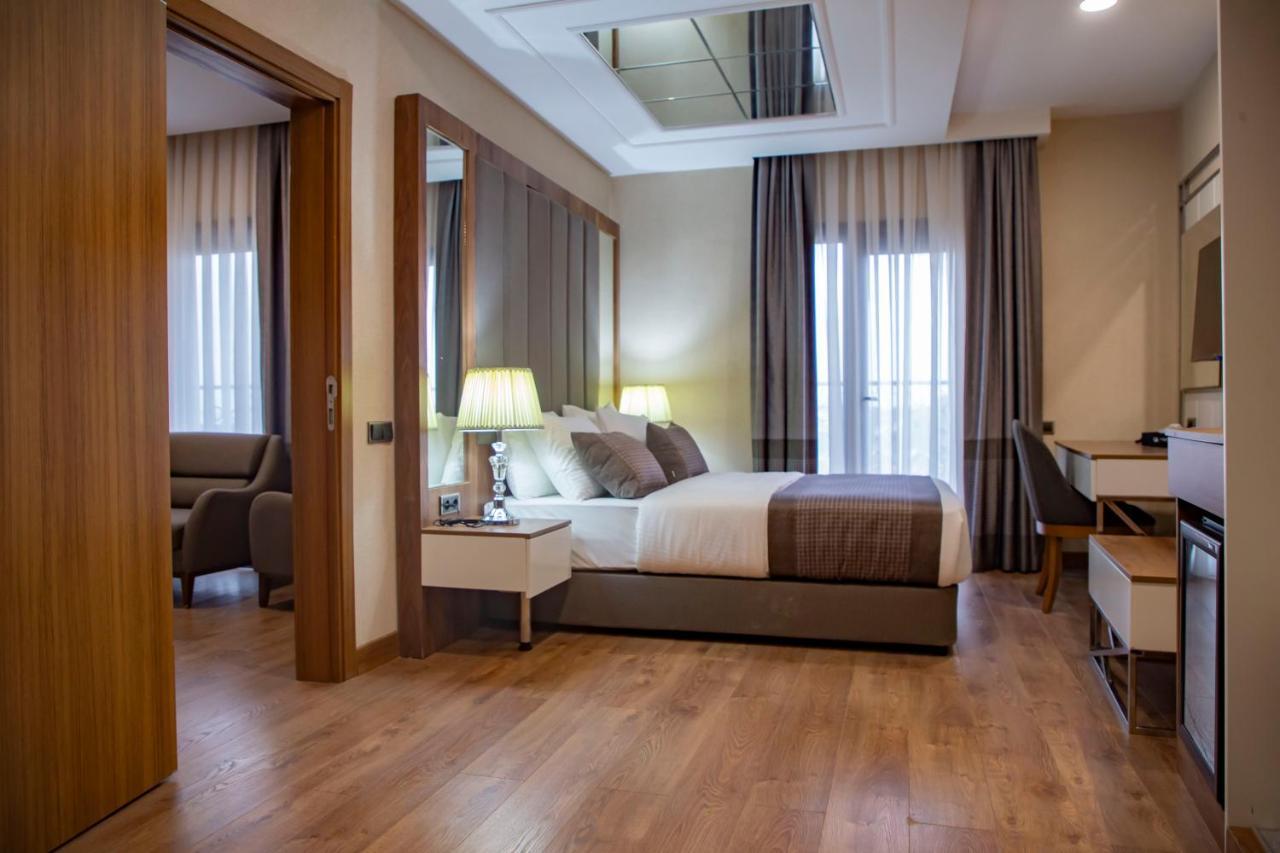 United Hotel International Yaounde Bagian luar foto