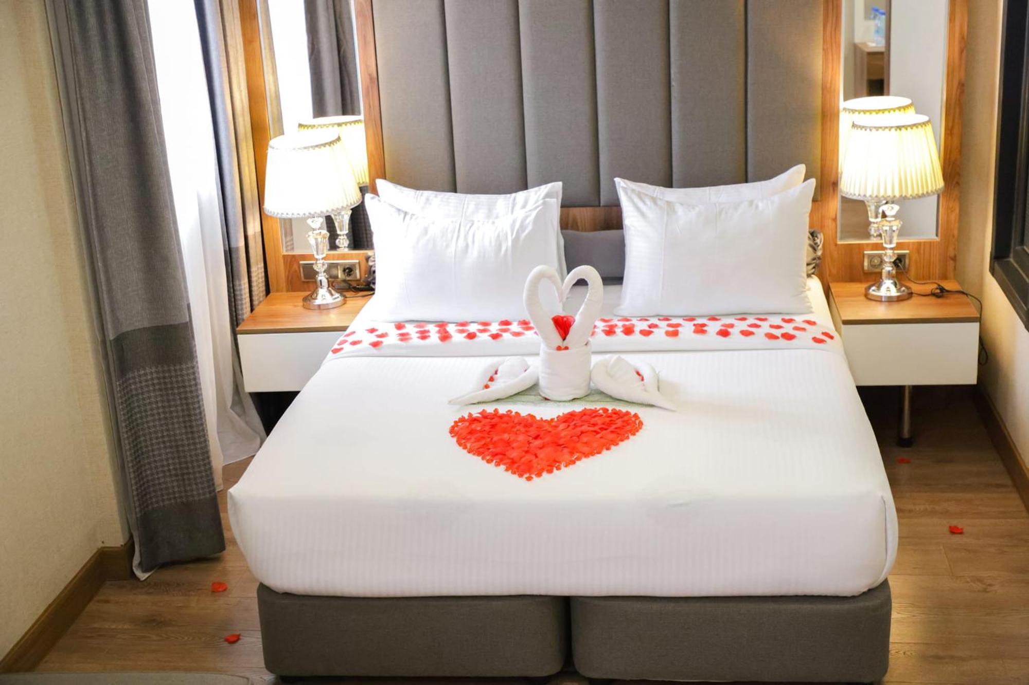 United Hotel International Yaounde Bagian luar foto