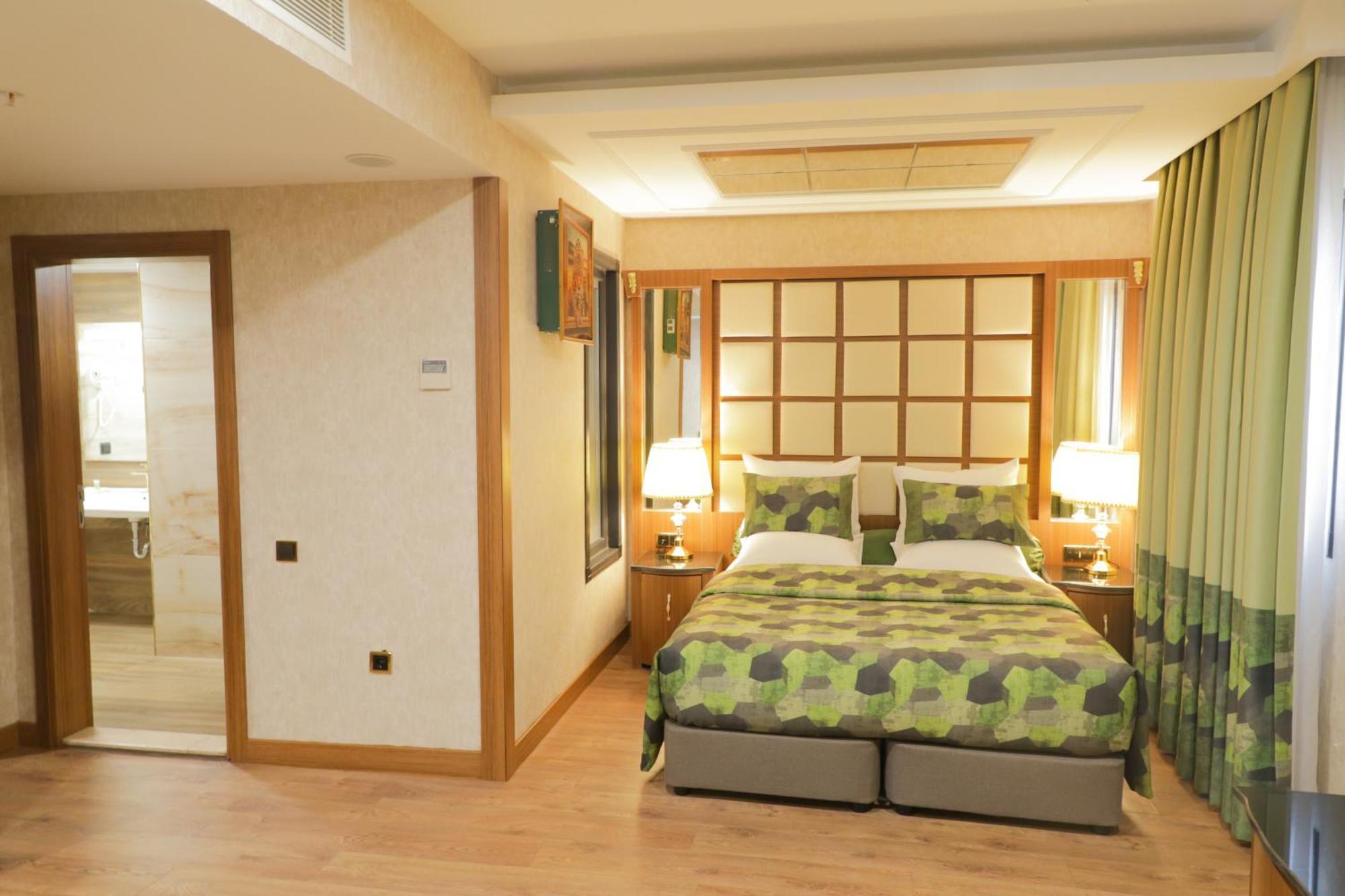 United Hotel International Yaounde Bagian luar foto